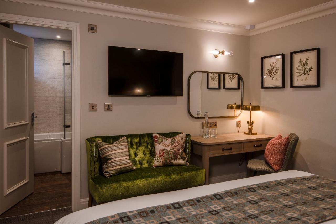 The Millstone, Mellor Hotel Blackburn  Bagian luar foto A room at The Swan