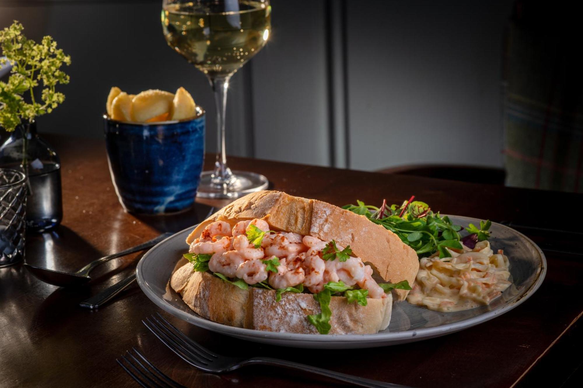 The Millstone, Mellor Hotel Blackburn  Bagian luar foto A prawn and potato dish