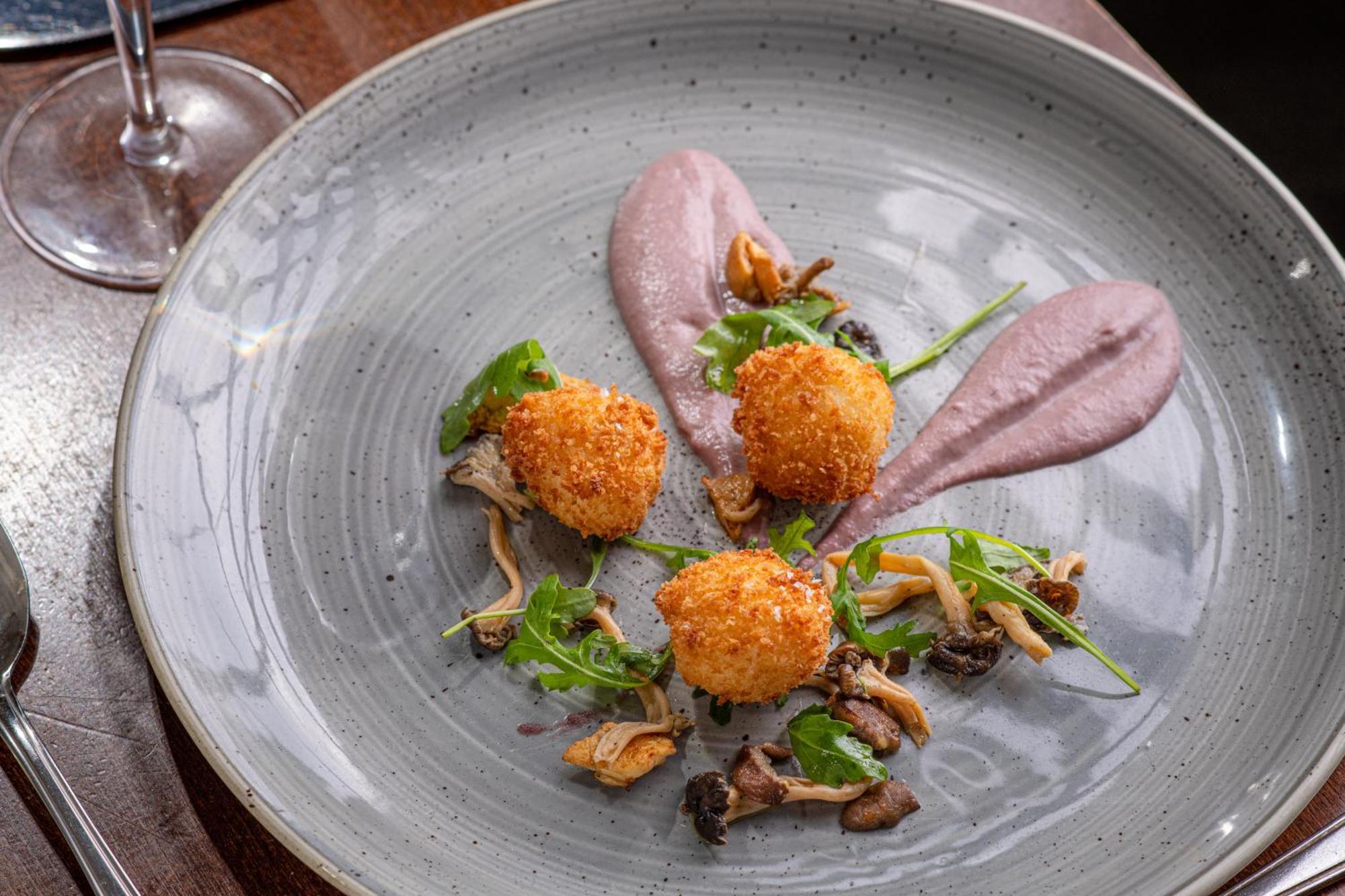 The Millstone, Mellor Hotel Blackburn  Bagian luar foto A dish at the restaurant