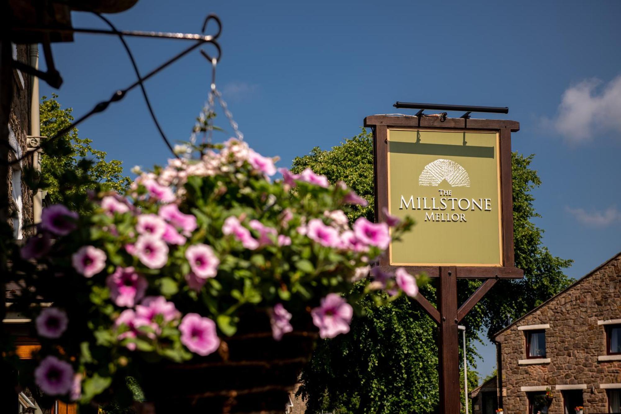 The Millstone, Mellor Hotel Blackburn  Bagian luar foto The Millstone Inn